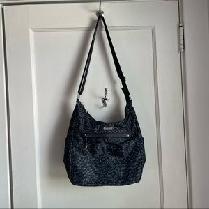 Baggallini black and grey leopard print crossbody bag -tons of pockets!